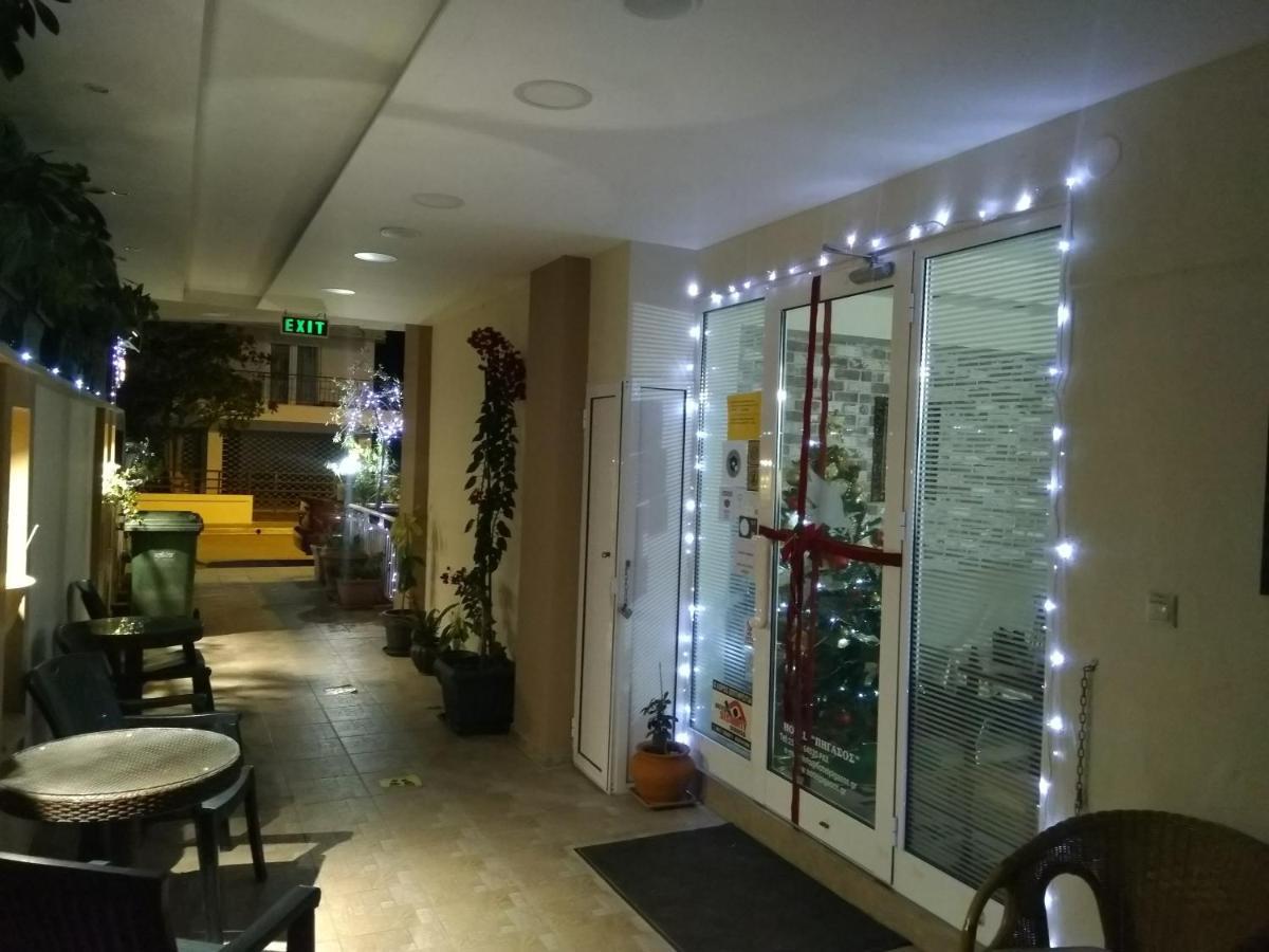Hotel Villa Pigasos Paralía Kültér fotó