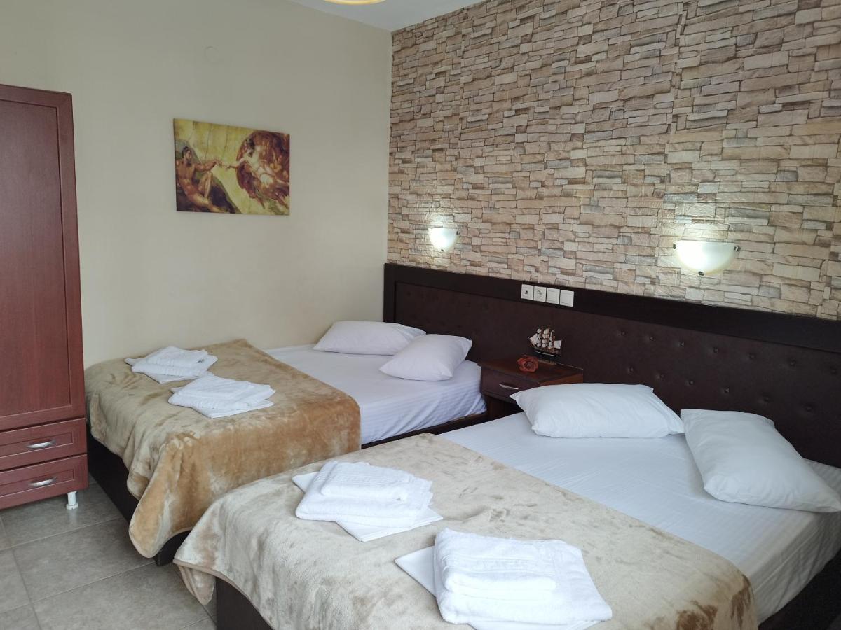Hotel Villa Pigasos Paralía Kültér fotó