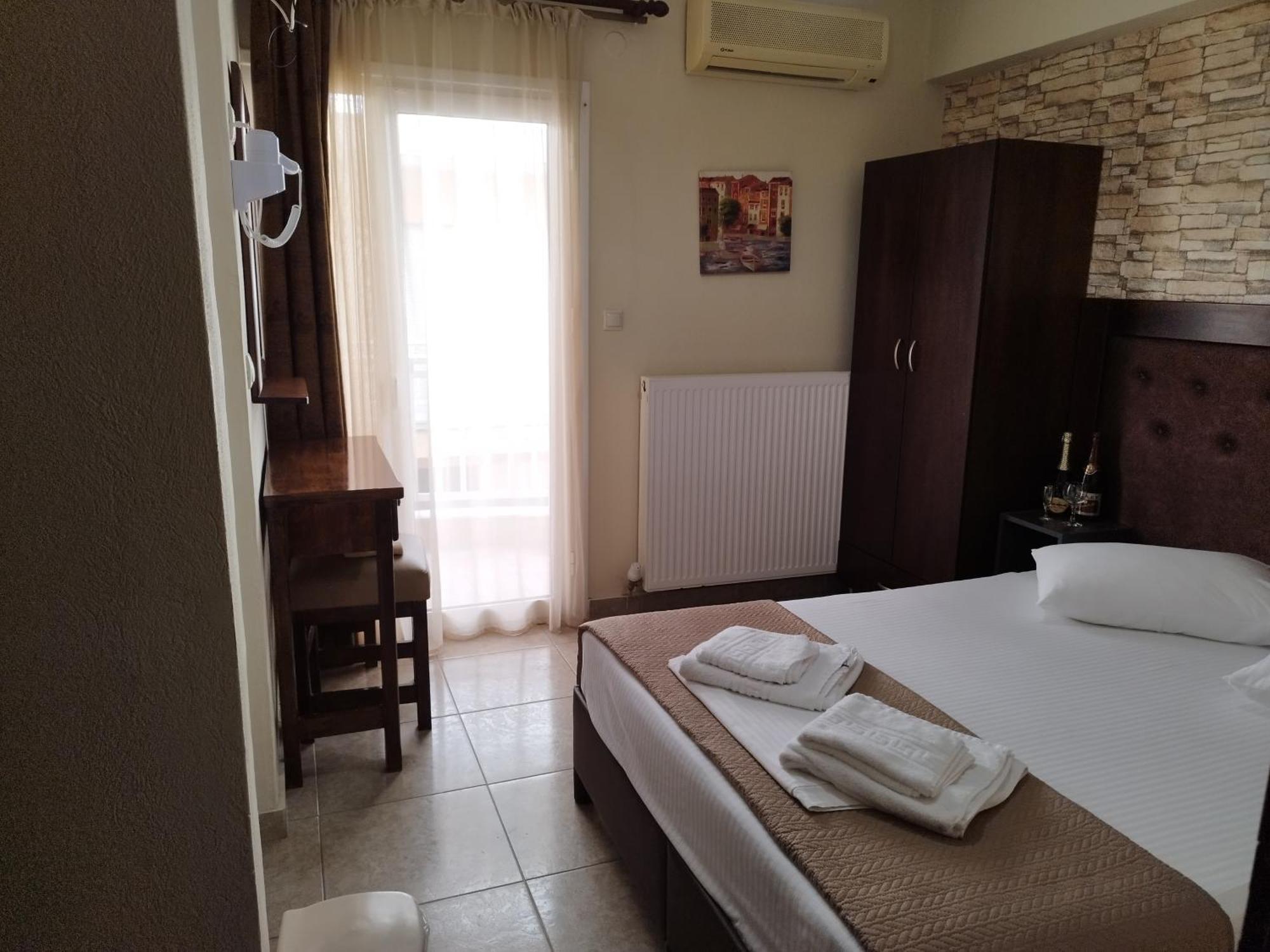 Hotel Villa Pigasos Paralía Kültér fotó